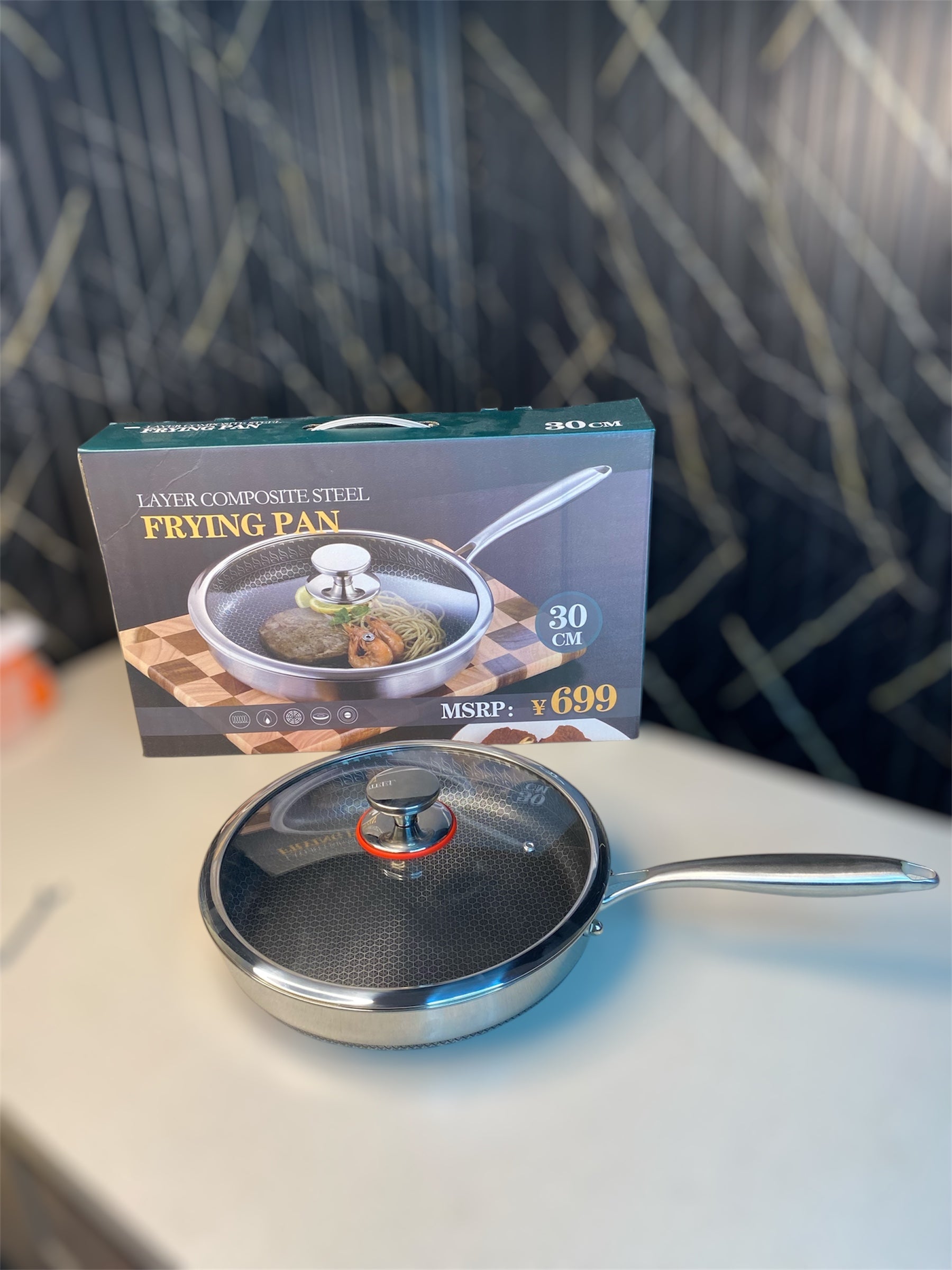 Laser couting flat frypan