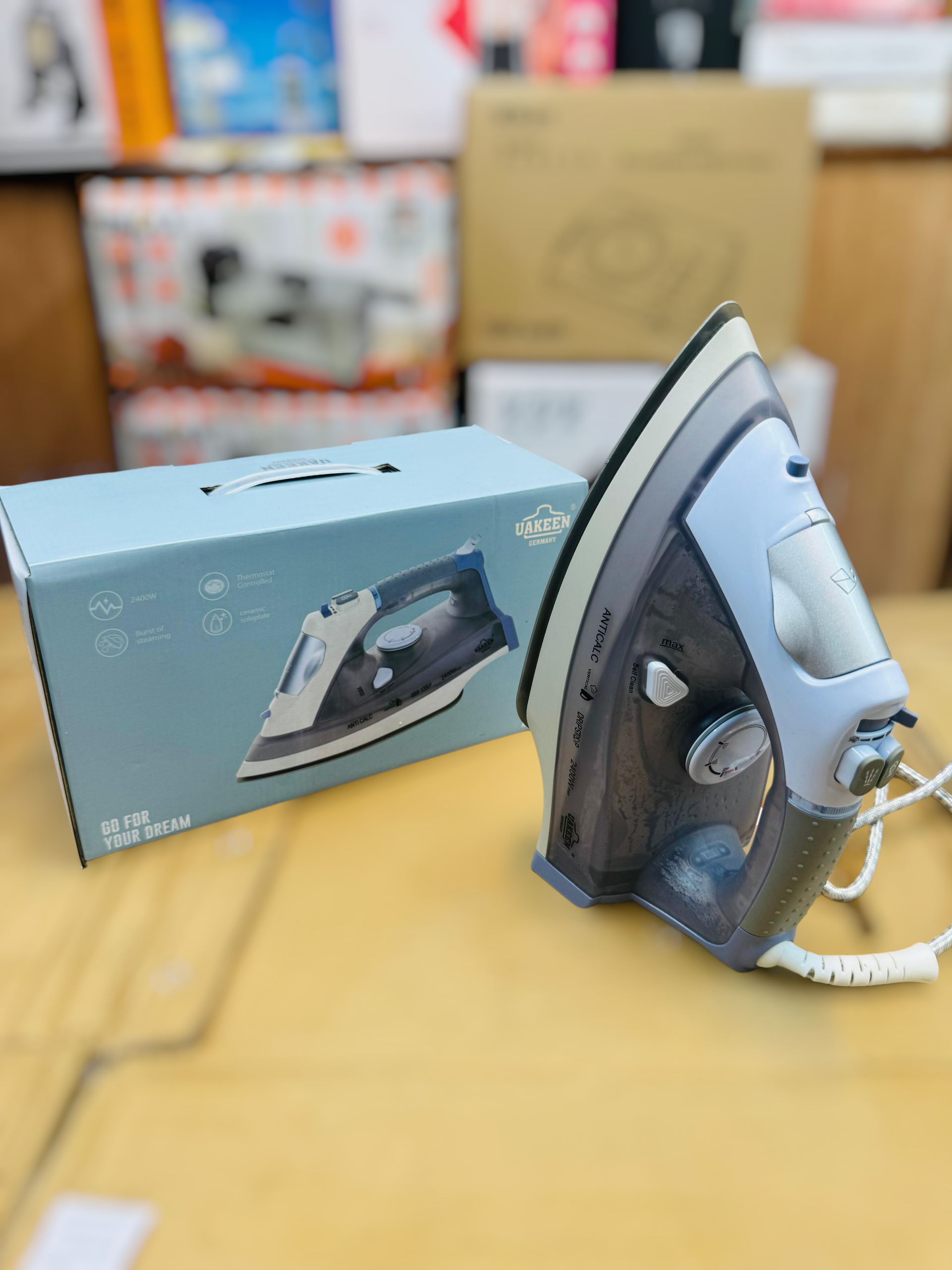 Uakeen Steam Iron ZL-817